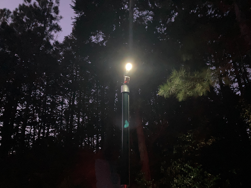 須賀沢のオフグリッド電源ポール