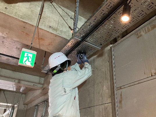 監視カメラ映像確認モニター