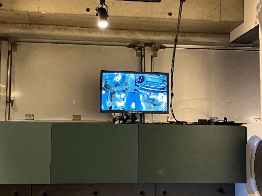 カフェエリアのカメラ